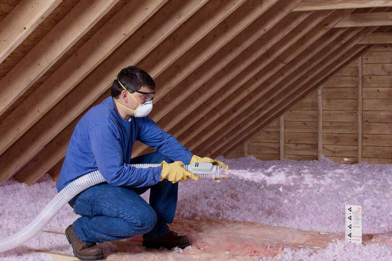 Blown-in insulation in Gulfport, MS